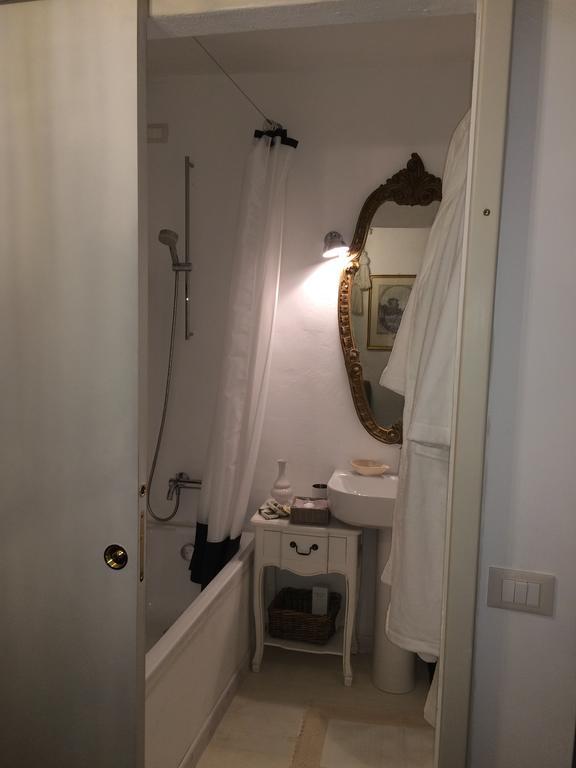 Le Stanze Del Cardinale Bed & Breakfast Pavia Room photo