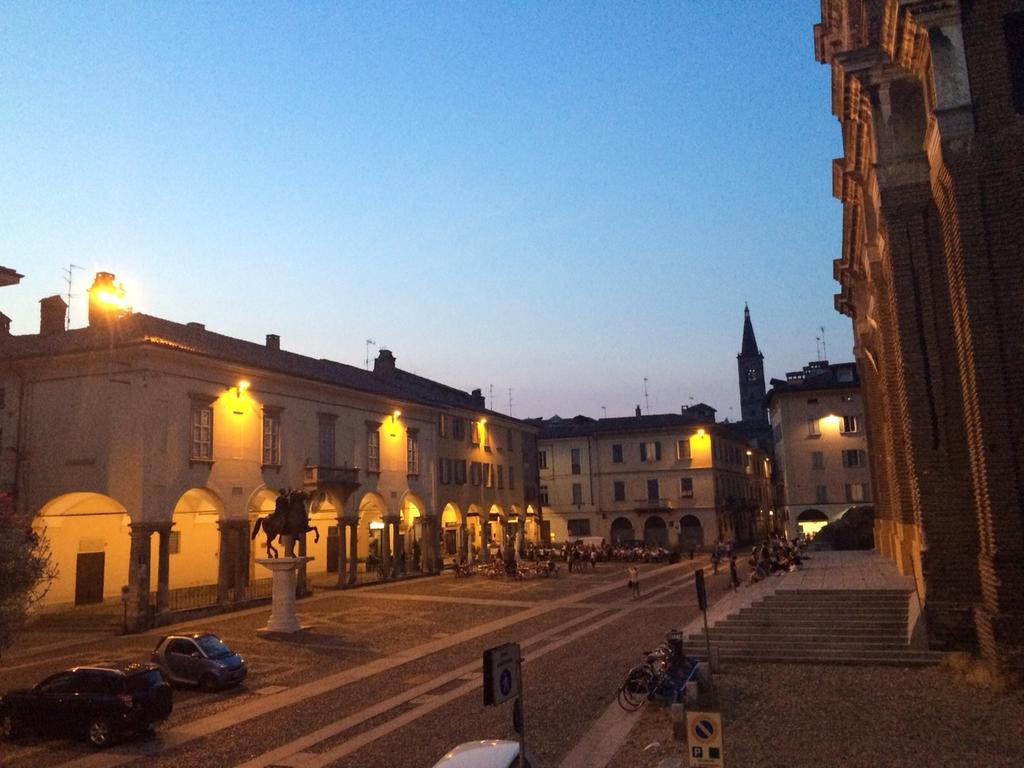 Le Stanze Del Cardinale Bed & Breakfast Pavia Exterior photo